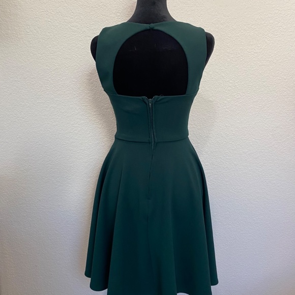 B. Darlin Dress - Picture 2 of 2